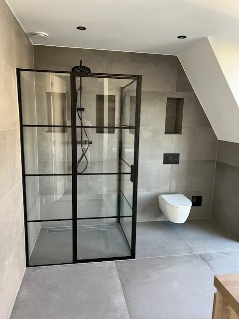 Badkamer hoekafwerking